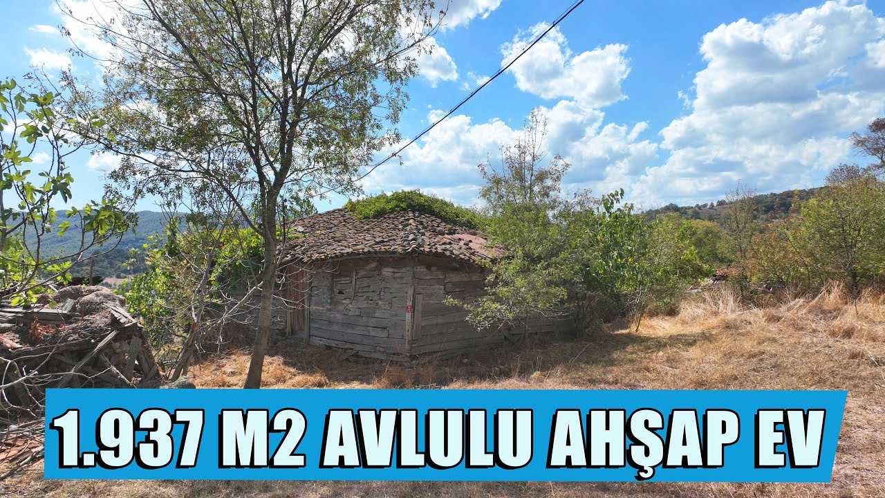 1833- Harika Manzaralı Doğa İçerisinde 1.937 m2 Avlulu Ahşap Ev