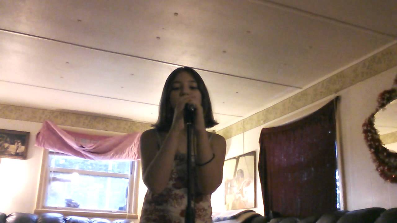 Hailey Morano- singing "let it go"