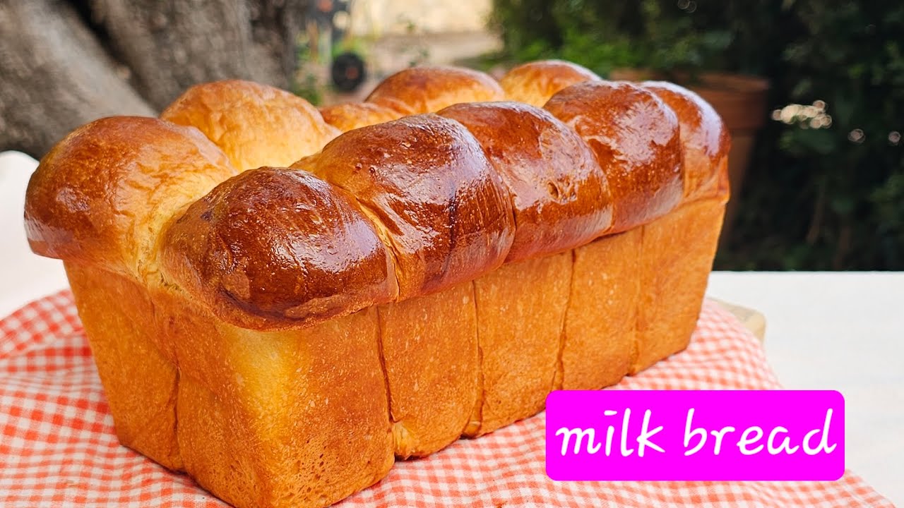 Milk bread, un pane semi dolce ideale per colazioni dolci e salate. 