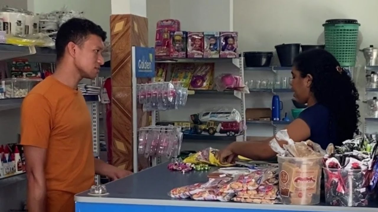 Marciel sempre que comprava no mercadinho recebia o troco de bala, vejam oque a Jane fez com as b
