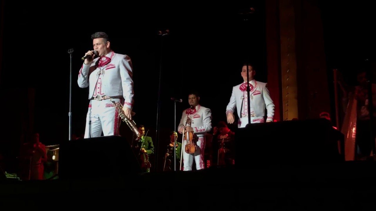 Mariachi Sol de Mexico - Cual de Las Dos with the Mariachi Spectacular Master Class