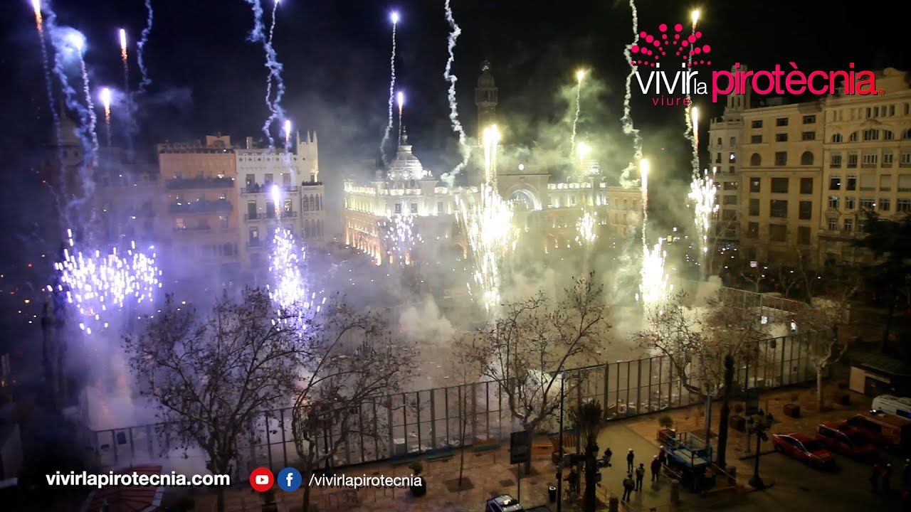 Fallas de Valencia 2024. Mascletà Nocturna Sábado 9 de Marzo 2024. Pirotecnia Tamarit