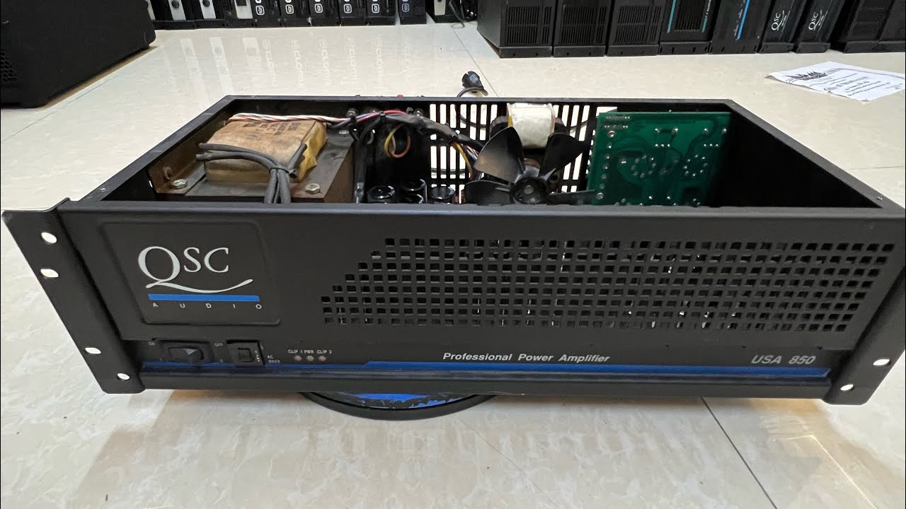 Độc,hiếm.QSC audio-usa 850 hát hay bày đẹp giá cả hợp lý.0987391468