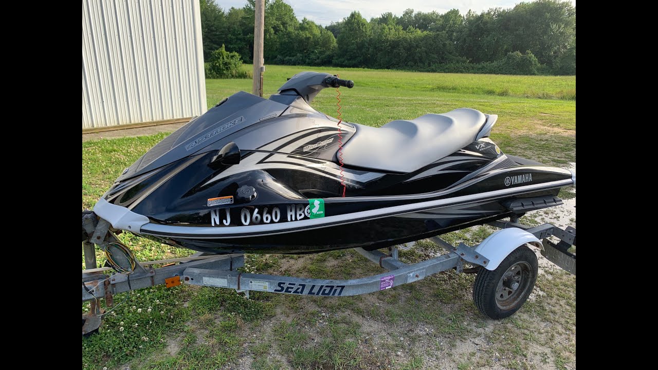 2008 Yamaha VX Deluxe Waverunner