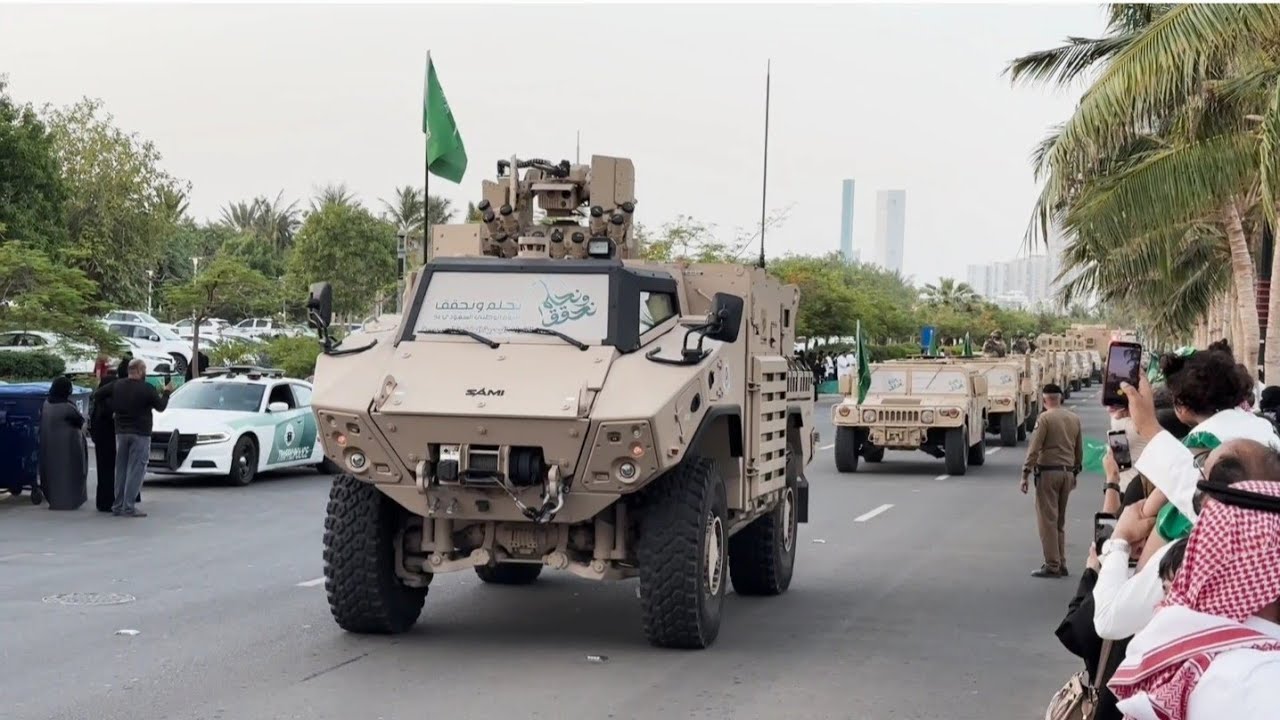 عروض قوات البحرية في أليوم الوطني السعودي 94 في واجهة الروشن البحرية جدة