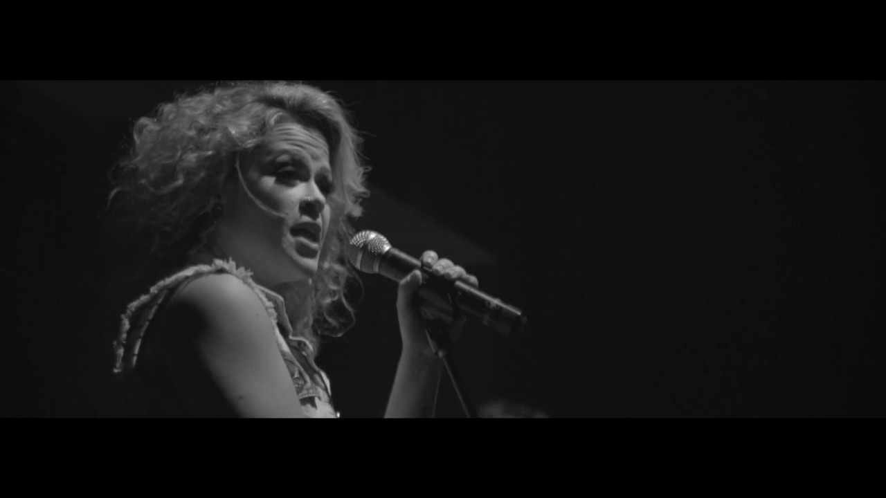 Tati Portella    Noutra Direção