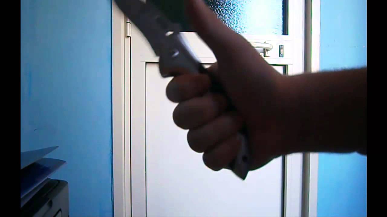 Tecniche Coltello e autodifesa #1 - Impugnature con il coltello - Knife Techniques & Self Defence
