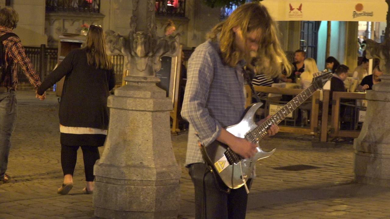 IRON MAIDEN - Phantom Of The Opera - AWESOME guitarist in Wroclaw
