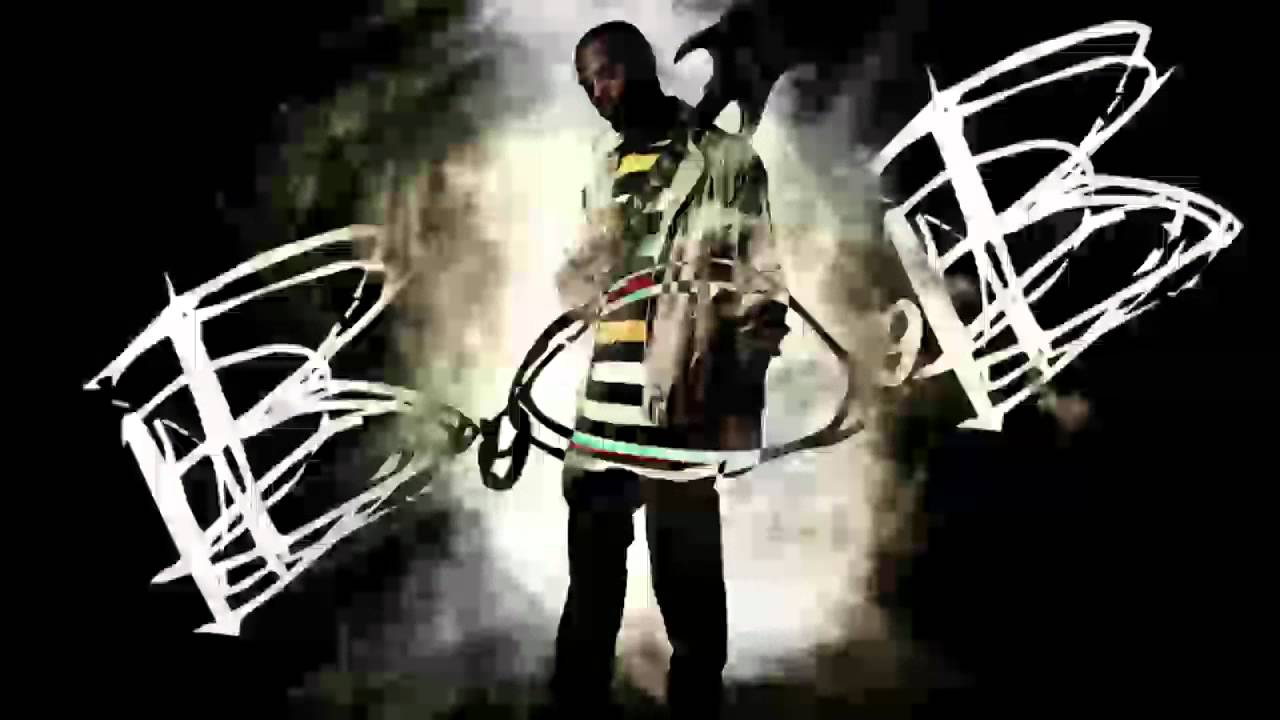 DJ Breezy - Lil Wayne Feat. B.o.B & Eminem - Heroes (Prod. The KickStars)