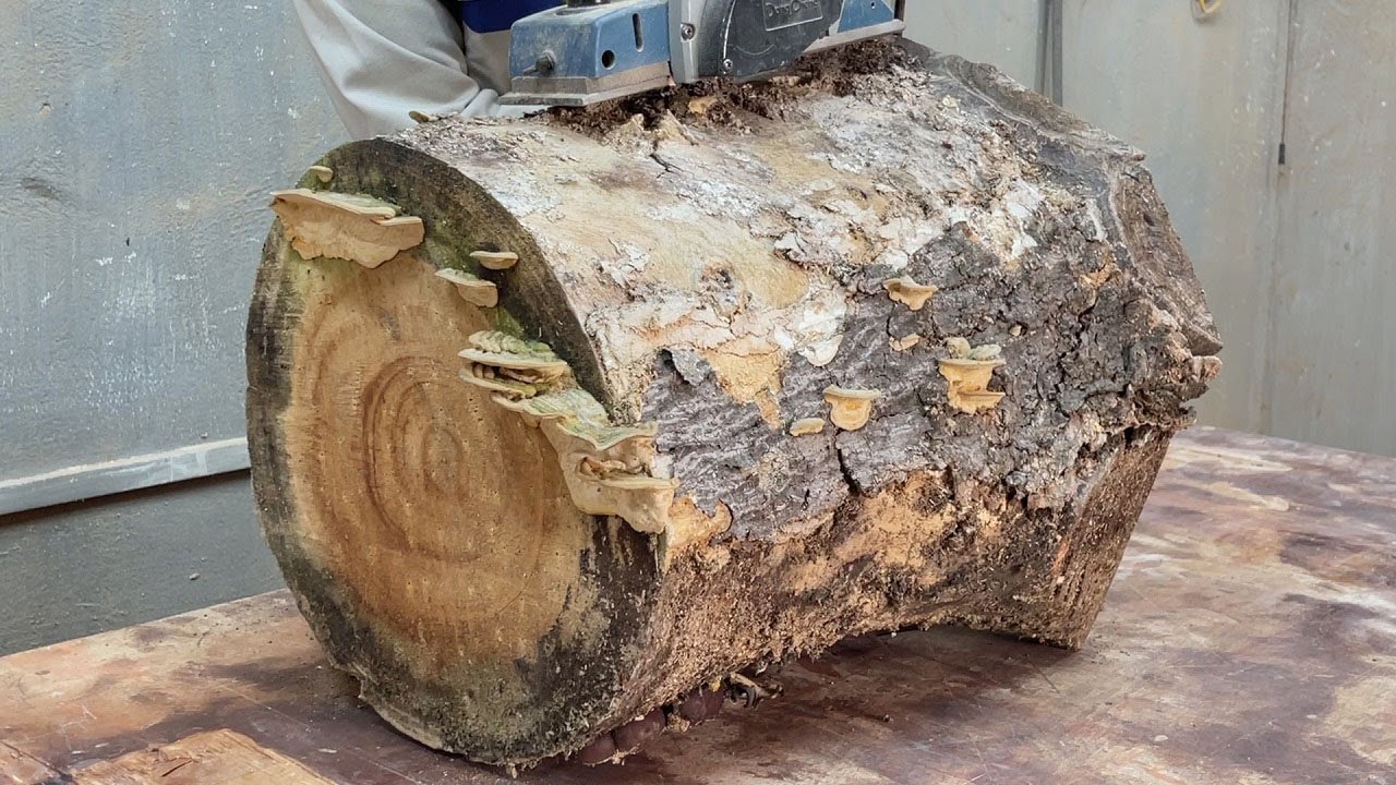 See What I Did With A Rotten Tree Stump // DIY A Stunning New Style Coffee Table