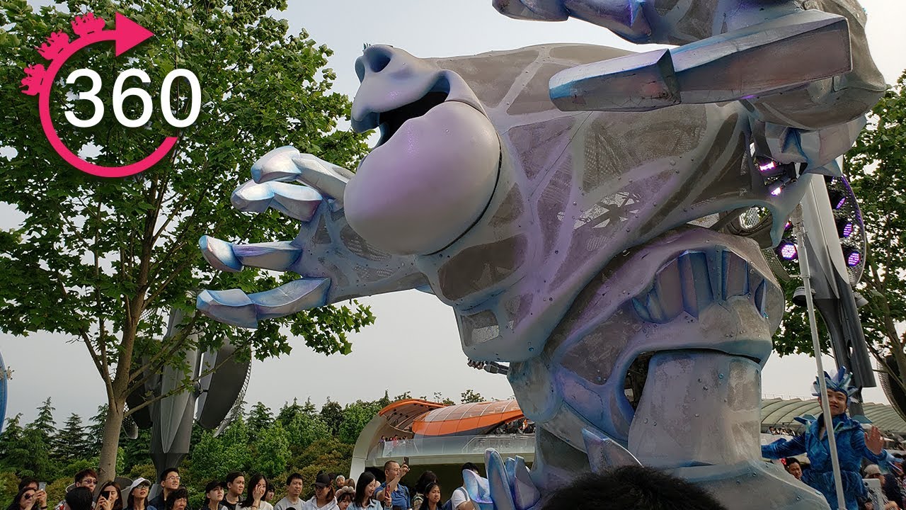 360º Mickey's Storybook Express  Parade at Shanghai Disney