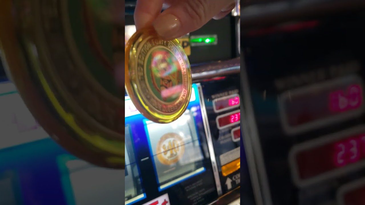 $40 Limited Edition Silver Strike Win at Four Queens Casino on Freemont Street  #casino #vegas