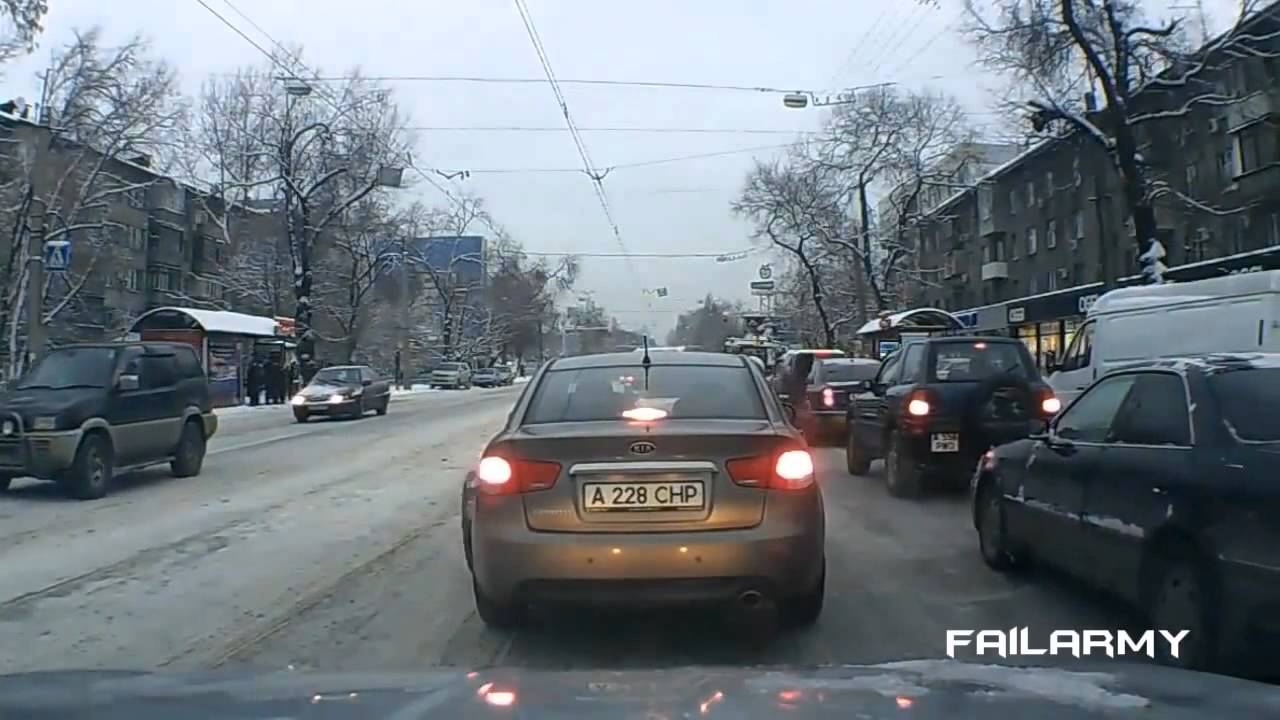 Best Fails of the Week 1 February 2013    FailArmy