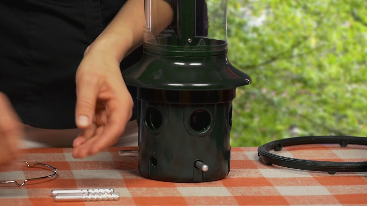 Squirrel Buster Plus - how to install the Pole Adaptor