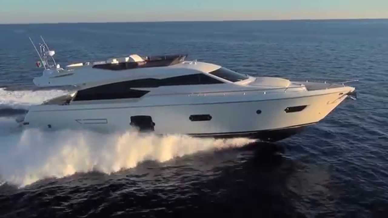 Ferretti Yachts 750