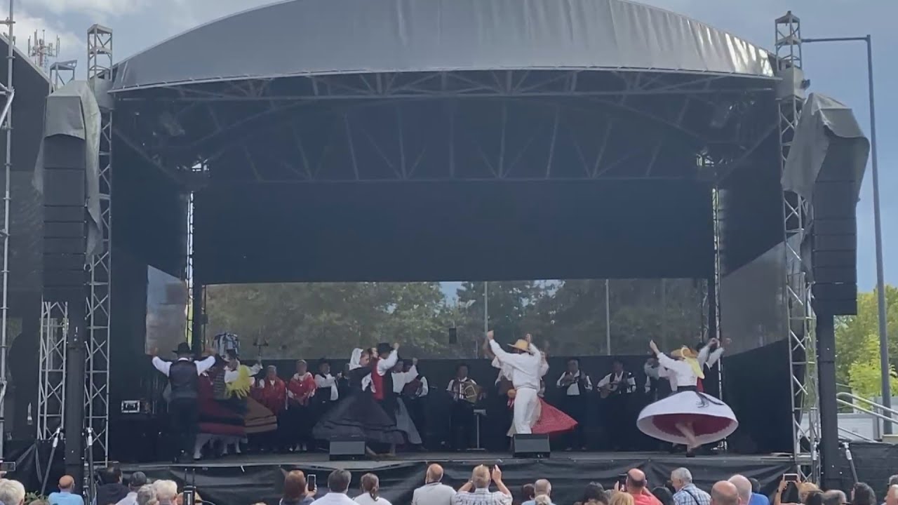 Tarde de domingo da Feira de Gastronomia e de Artesanato de Famalicão marcada com o folclore