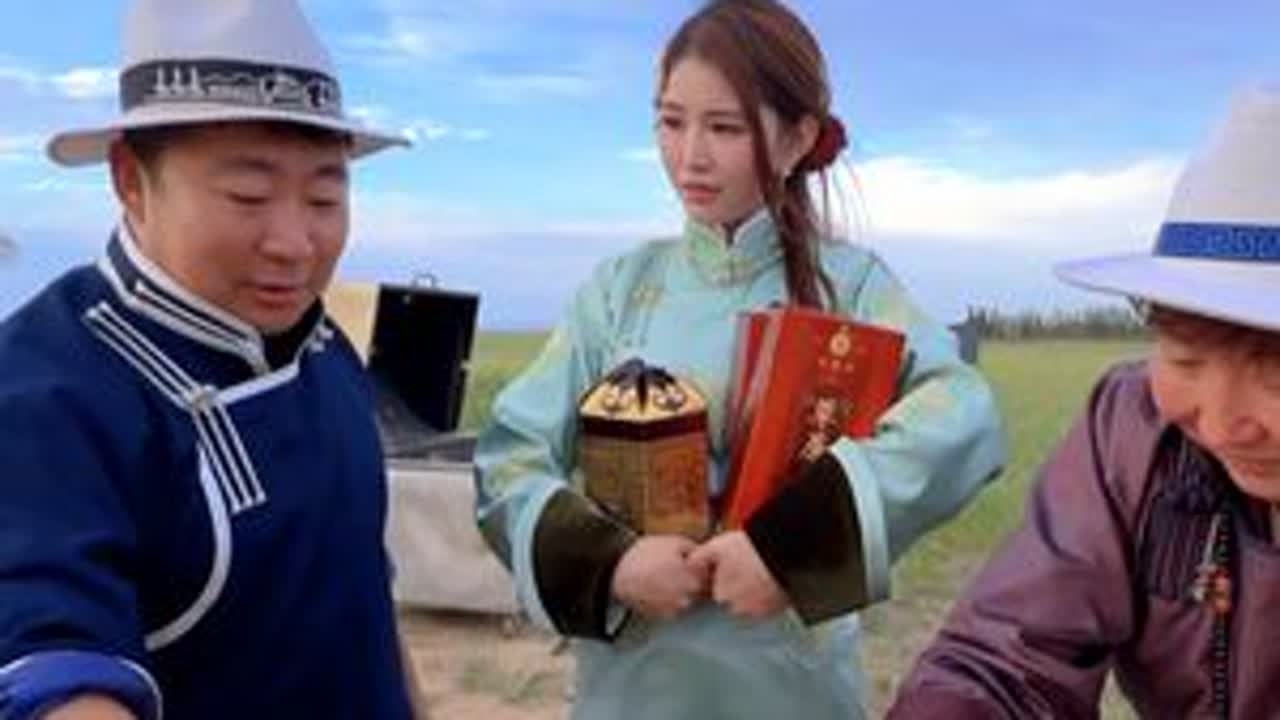 #内蒙美好推荐官 #草原美食 #烤全羊 #巴图安达 #小城牛羊肉美食季