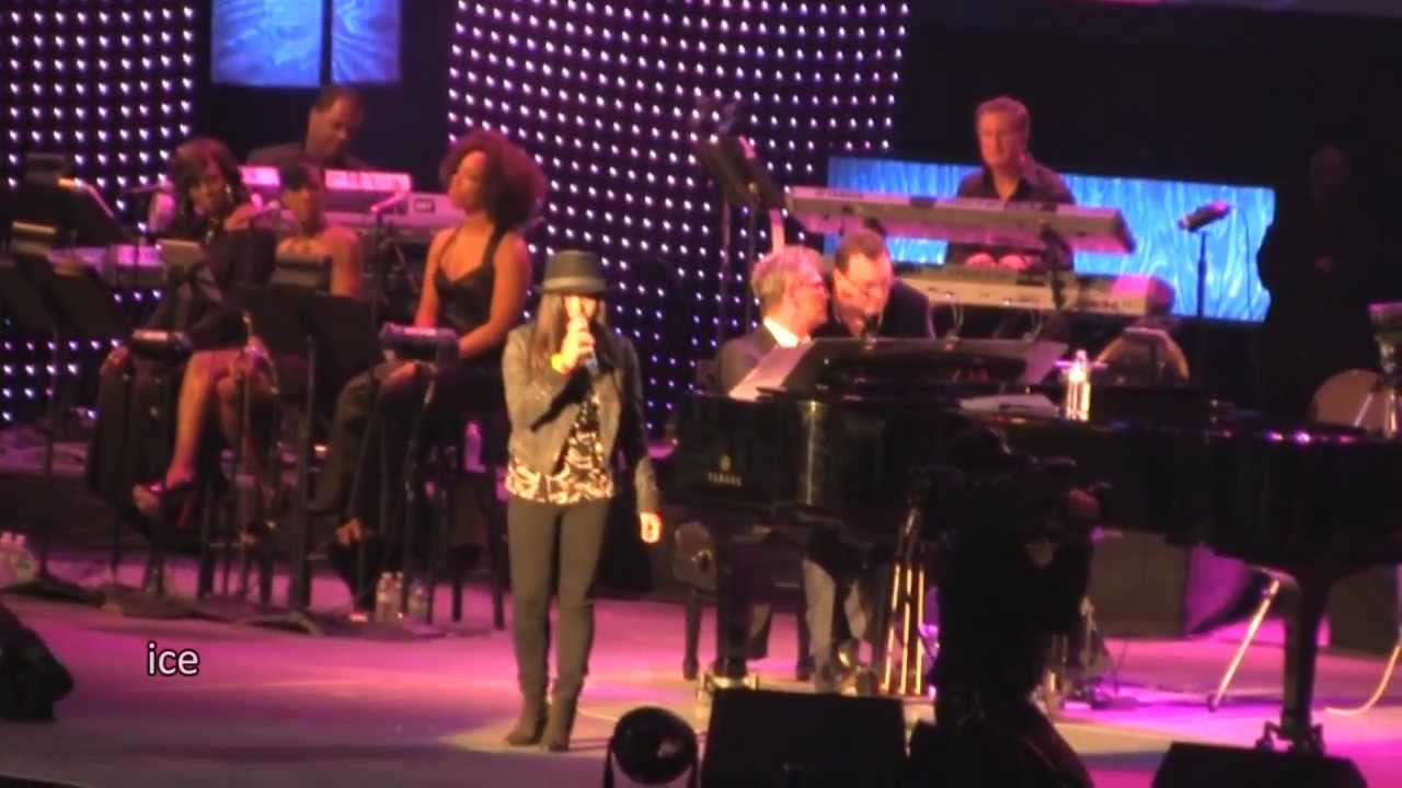 Charice 'Un-Break My Heart' - DF&F @ Mandalay Bay, Nov. 25 2011 (3 of 4)