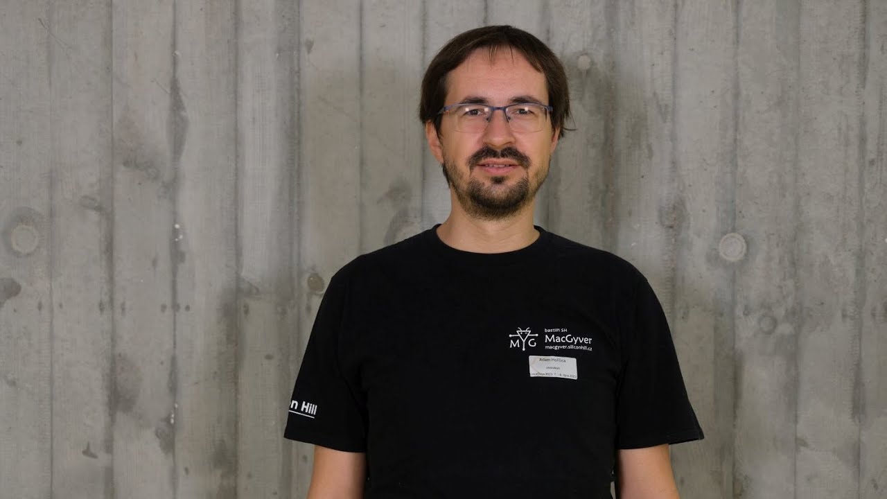 Flipper Zero: Hackujeme RFID 🐬 (Adam Hořčica)