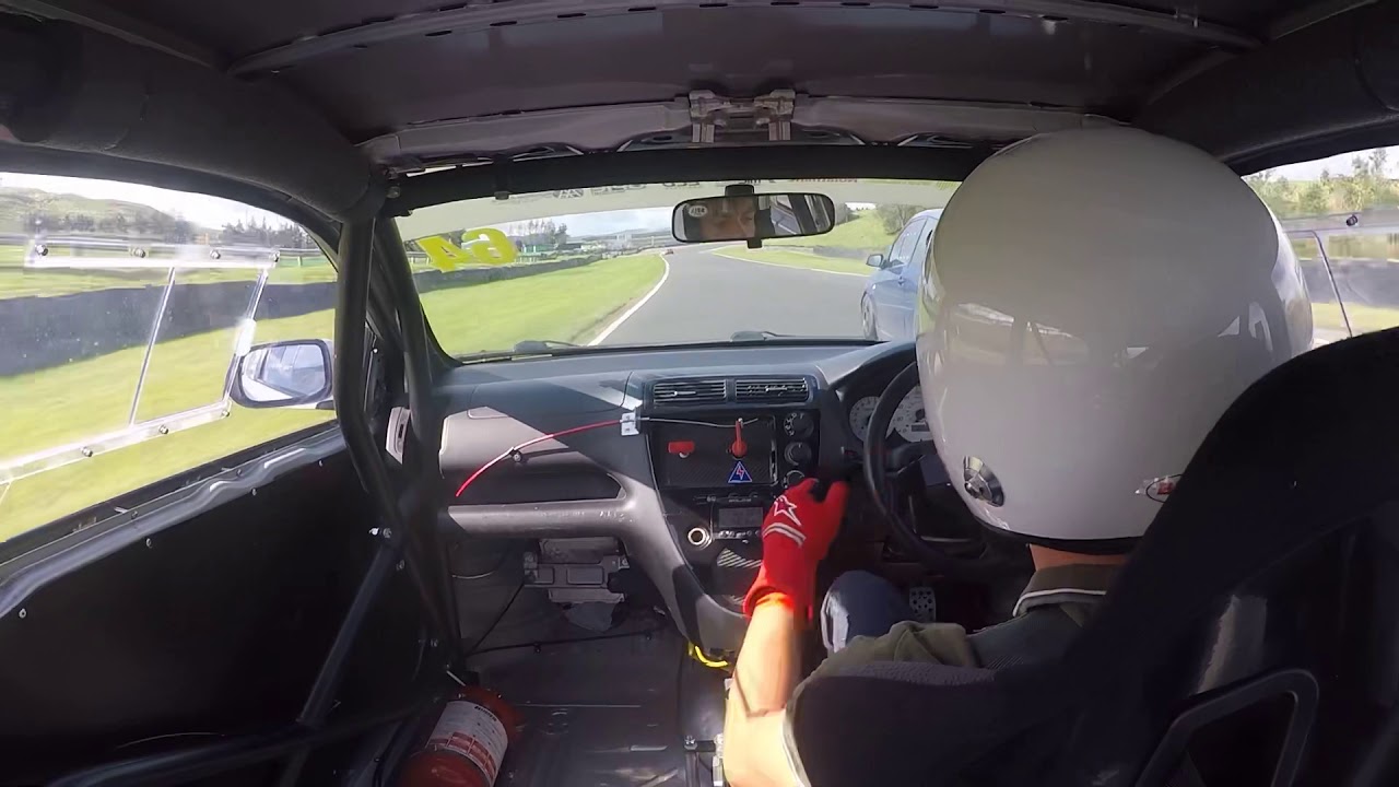 Civic type r chasing k20 fiesta ends in black flag