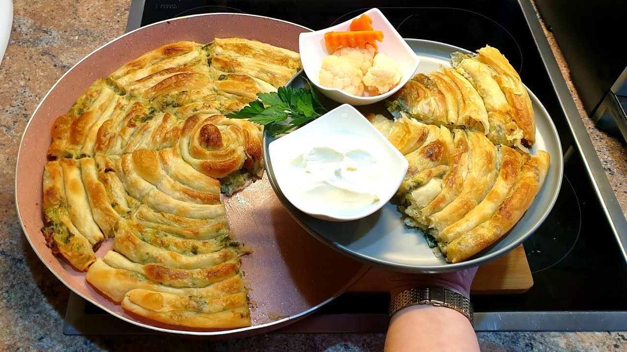 Dita e Ejte Shkonë me Trejte kan than Plakat,Pite me Purri,sidomos per Fillesterët e Lehtë 👌👌👌👌👌👌👌👌
