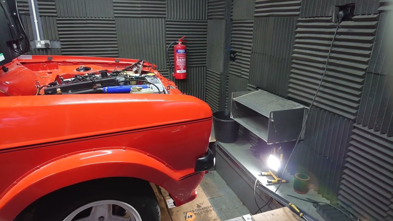 mk2 escort 2.5 duratec on the danst Engineering dyno! plenty of ITB noise!