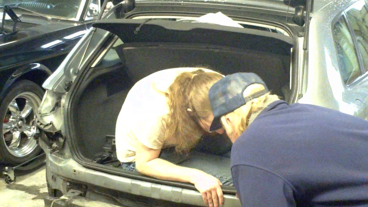 Time Laps Installing a tow hitch on a 2011 Audi A3
