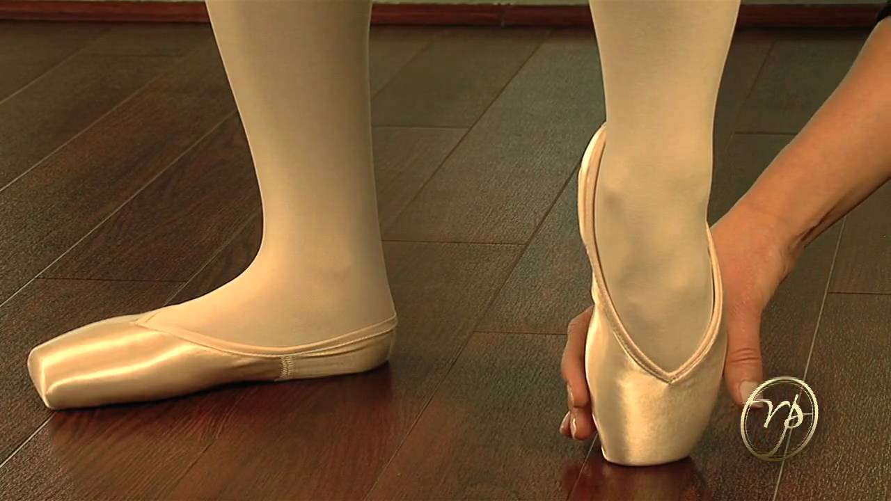 Fitting Pointe shoes with Russian Pointe- Step 1-Model
