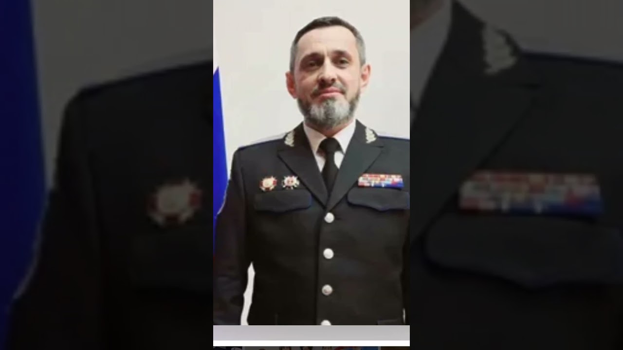 Юная русская героиня, школьница ещё