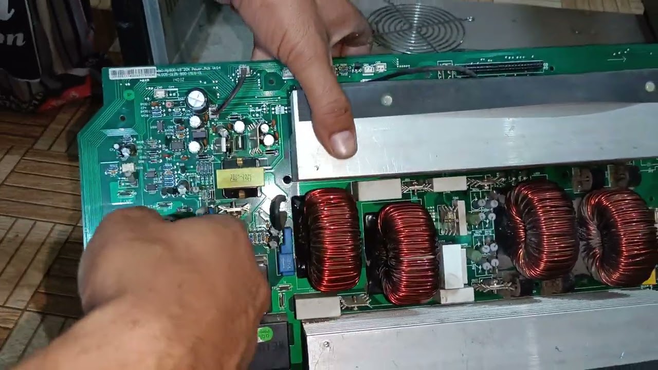Numeric & Hitachi 6KVA-240,V High Frequency Online UPS.