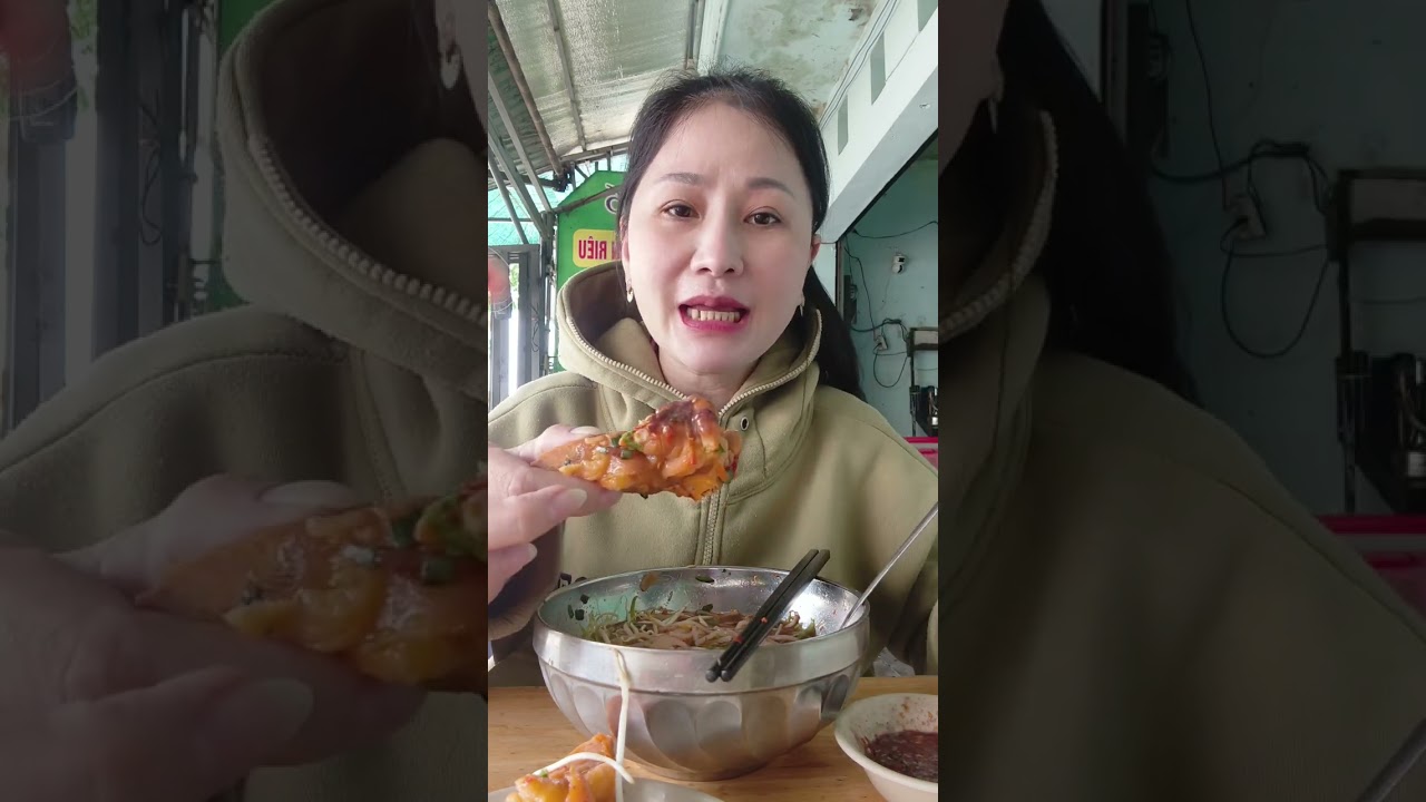 Hôm nay em mời cả nhà ăn bún riêu cùng em ..