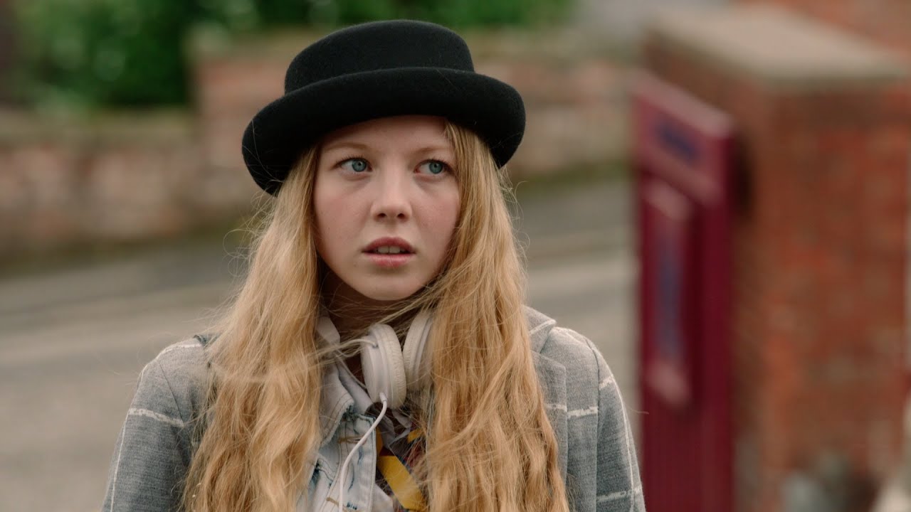 A new start - Waterloo Road: Series 10 Episode 11 preview - BBC