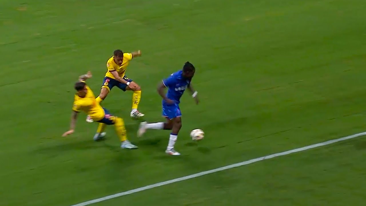 Roméo Lavia BOSSING the Midfield..