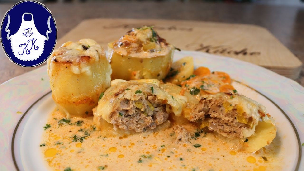 Gefüllte  Kartoffeln im Backofen  / überbackene Kartoffelfäßchen