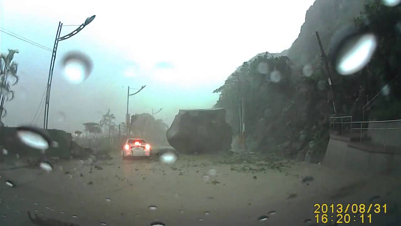 Epic: Mother Nature kills family  with giant boulder (almost)