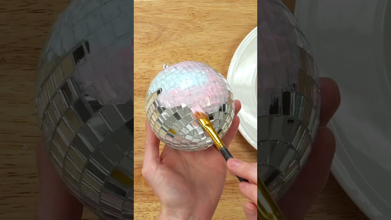 How to make pastel disco ball ornaments with Mod Podge + food coloring  #plaidcrafts #diy