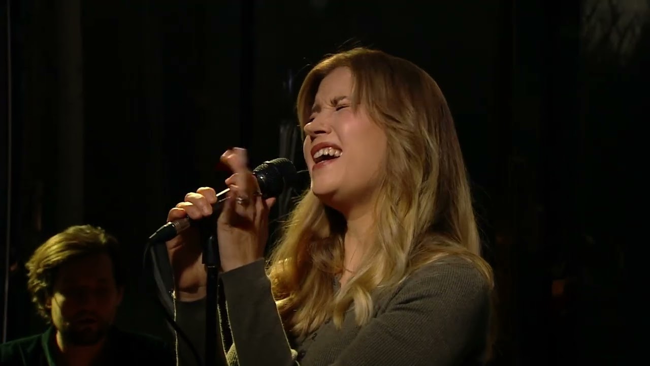 Katrine Schmidt - Sweet Dreams (Live i Go' Morgen Danmark)