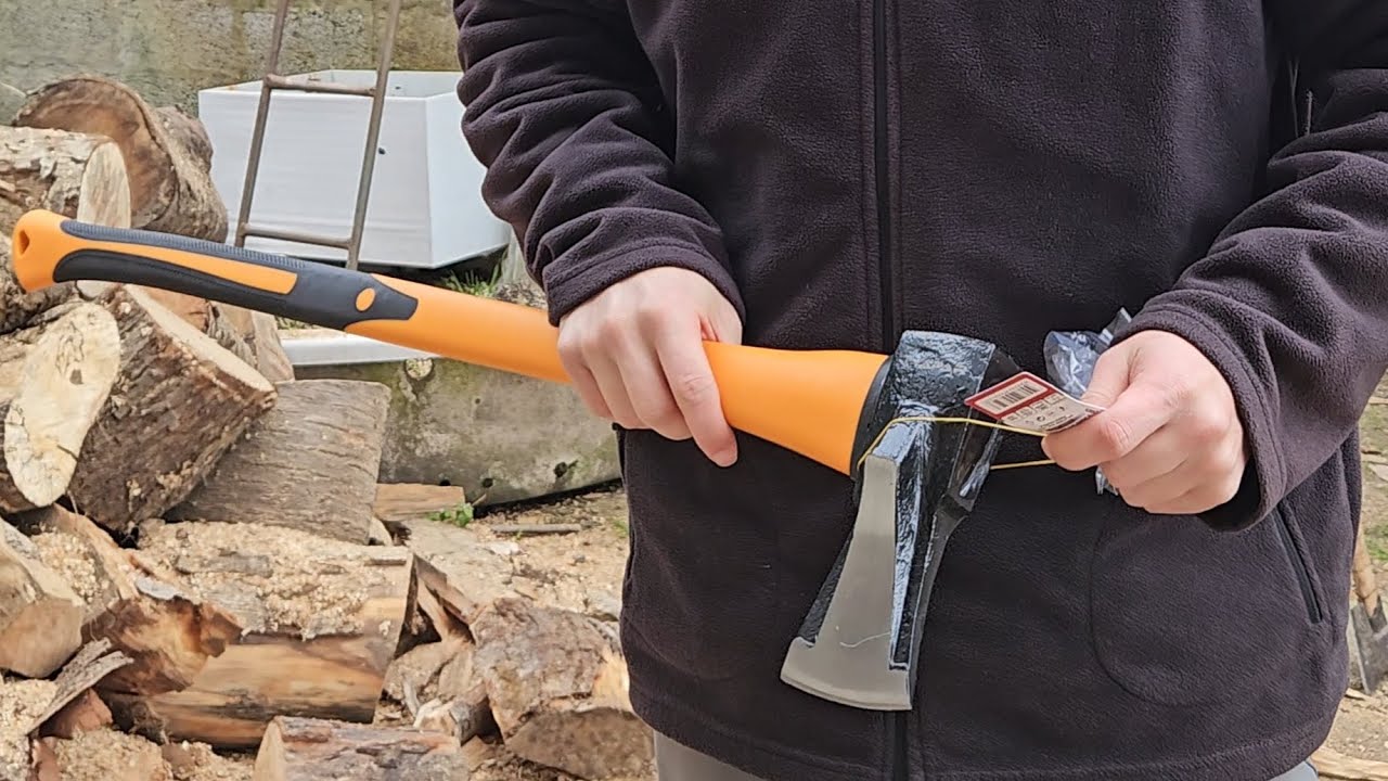 Yeni Aldığım Fiber Saplı Balta vuruş  Testi! (Odun Yarma)