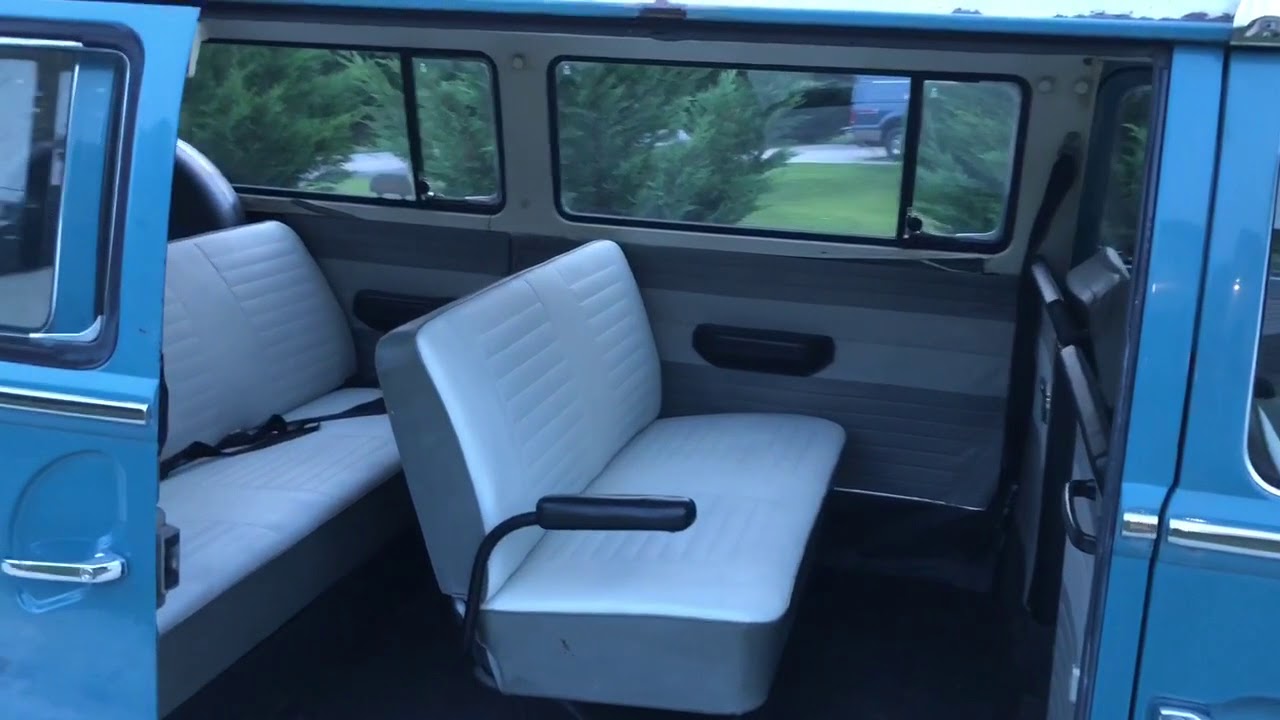 1968 VW Bus Deluxe