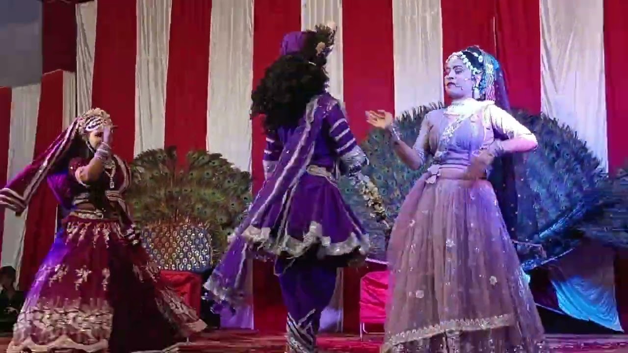Radha Krishna dance#makarsankrantigreetings #makarsankrantidaan #bhojpurisong #newsong #funny 