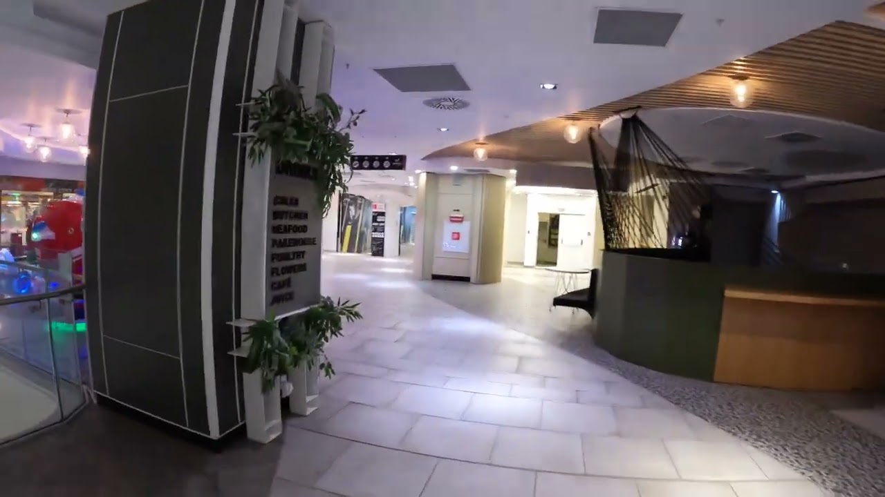 Living in Romania 89. A visit to Mercur Center Mall.