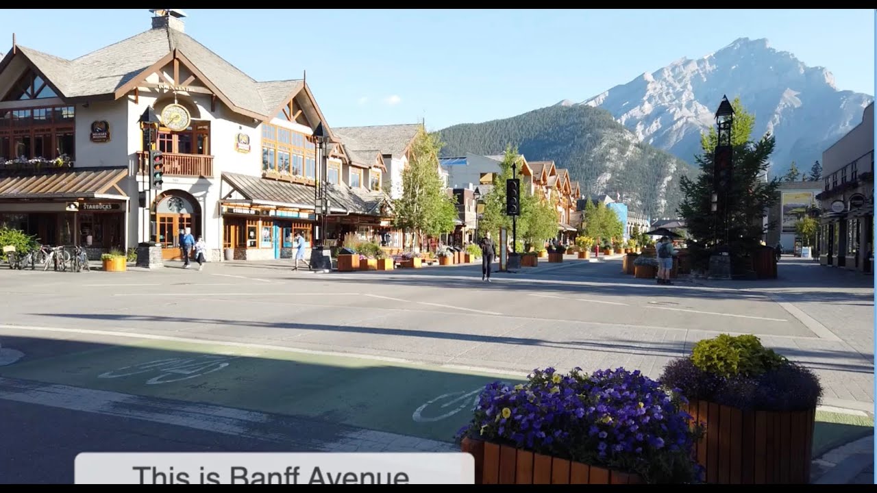 Best Canadian Rockies Holiday BANFF Mount Royal Hotel カナダロッキー山脈 有名な避暑地バンフ、マウントロイヤルホテル