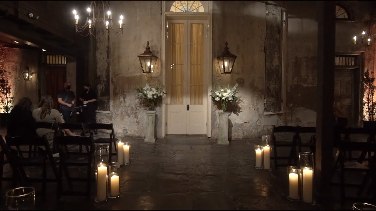 New Orleans French Quarter wedding at Latrobe's on Royal