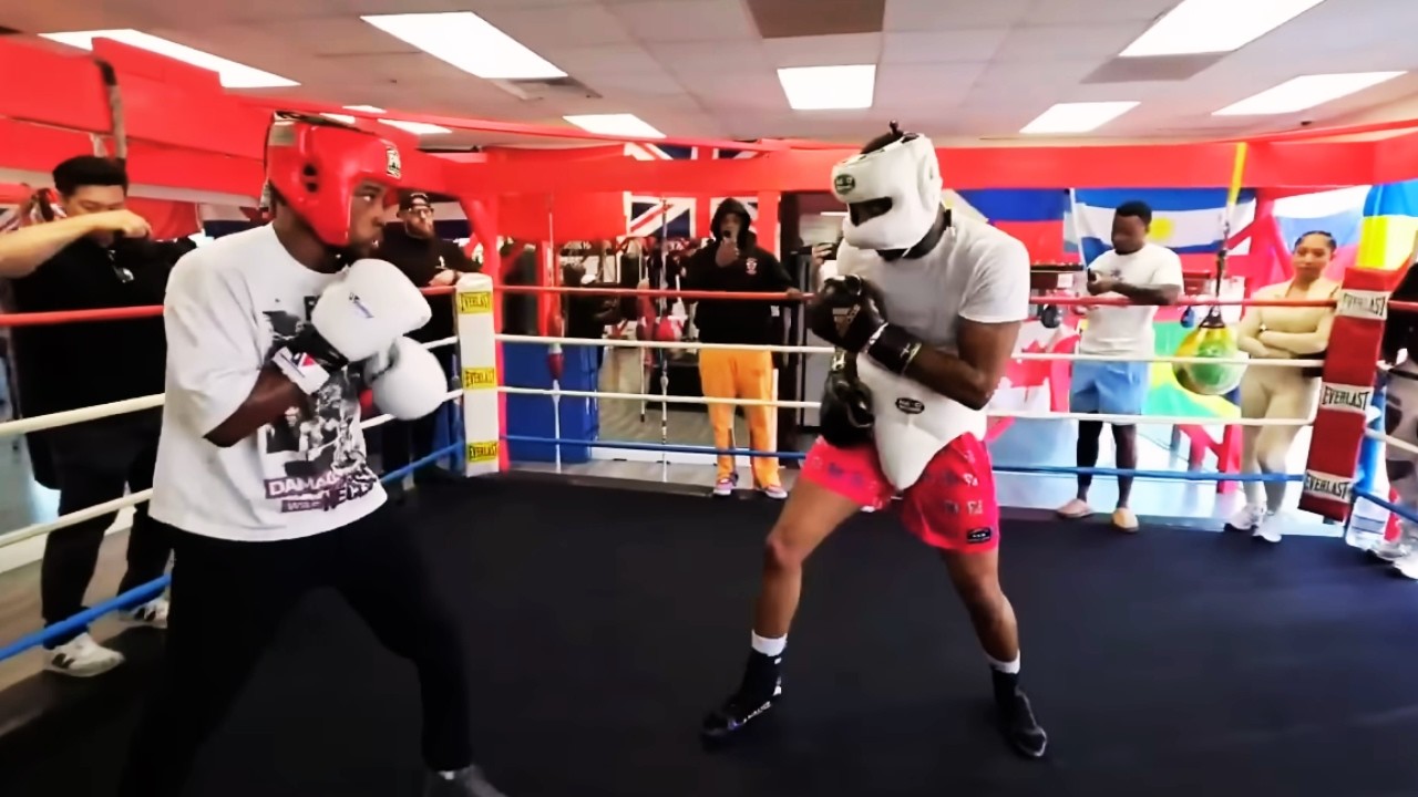 Blueface and Keyshawn Davis have INTENSE Spar ! (Full Fight)