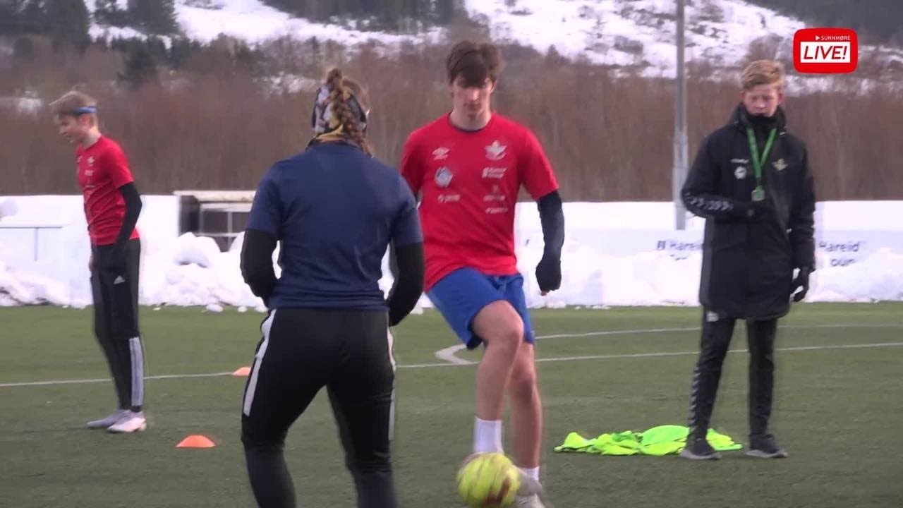 Fotballtalenta på Hareid