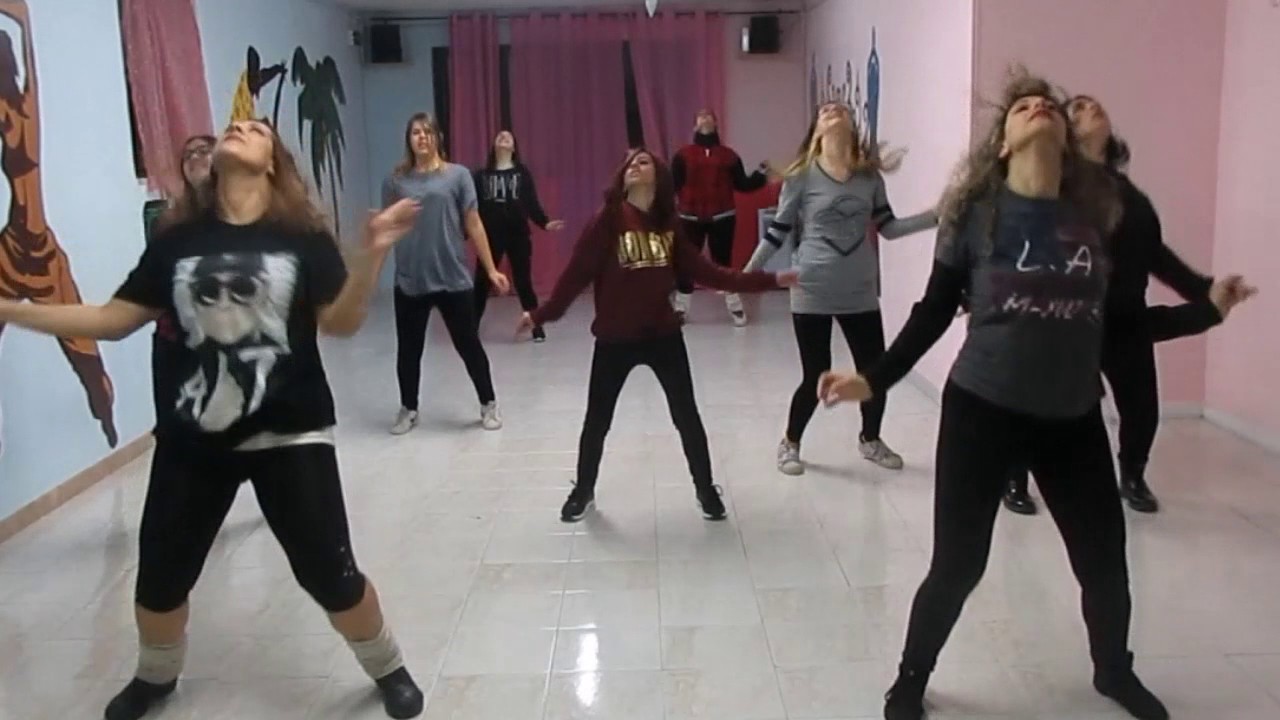 Ballo di gruppo - TUTTO MOLTO INTERESSANTE - Choreography by a.s.d. Anima Danzante