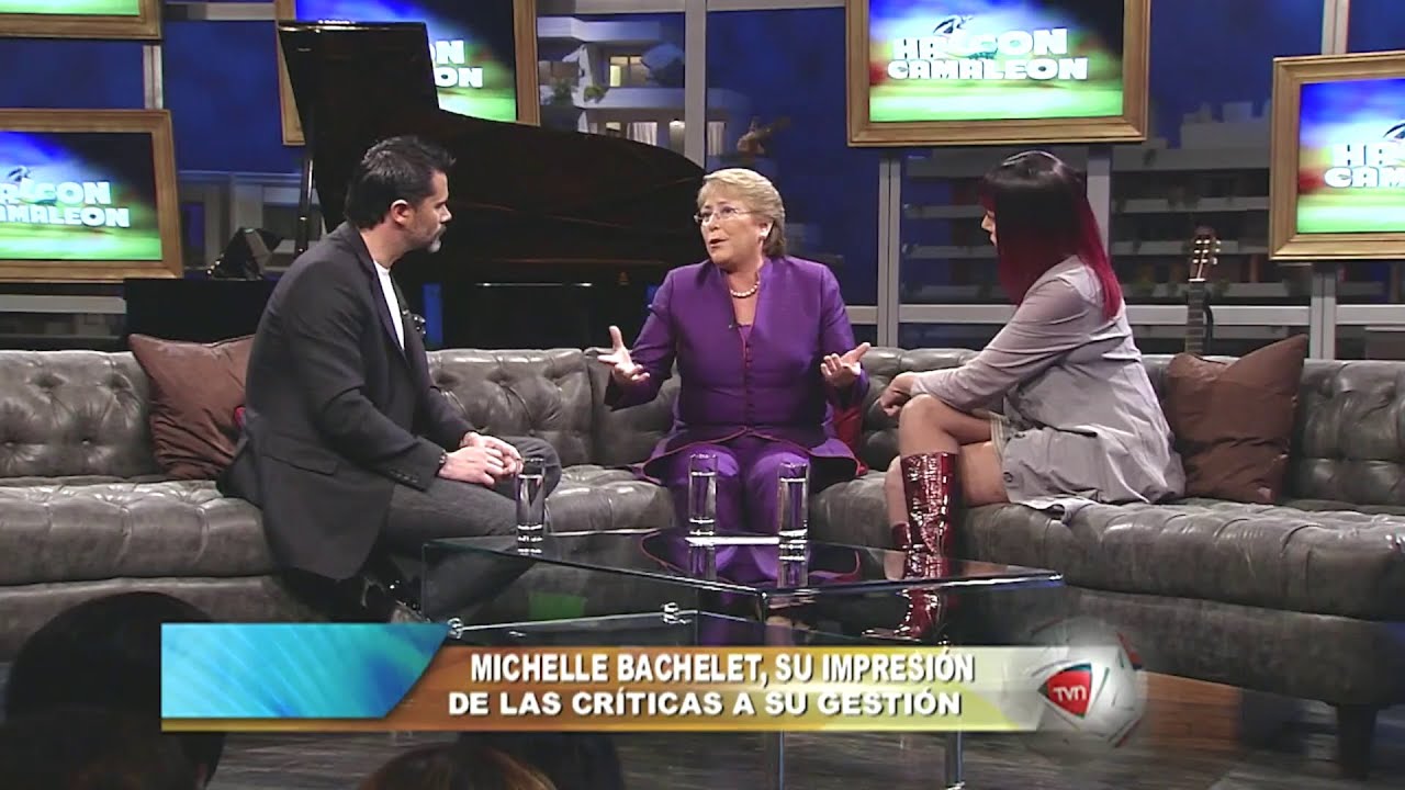 Felipe Camiroaga conversa con Michelle Bachelet [Halcón y Camaleón, 2010]