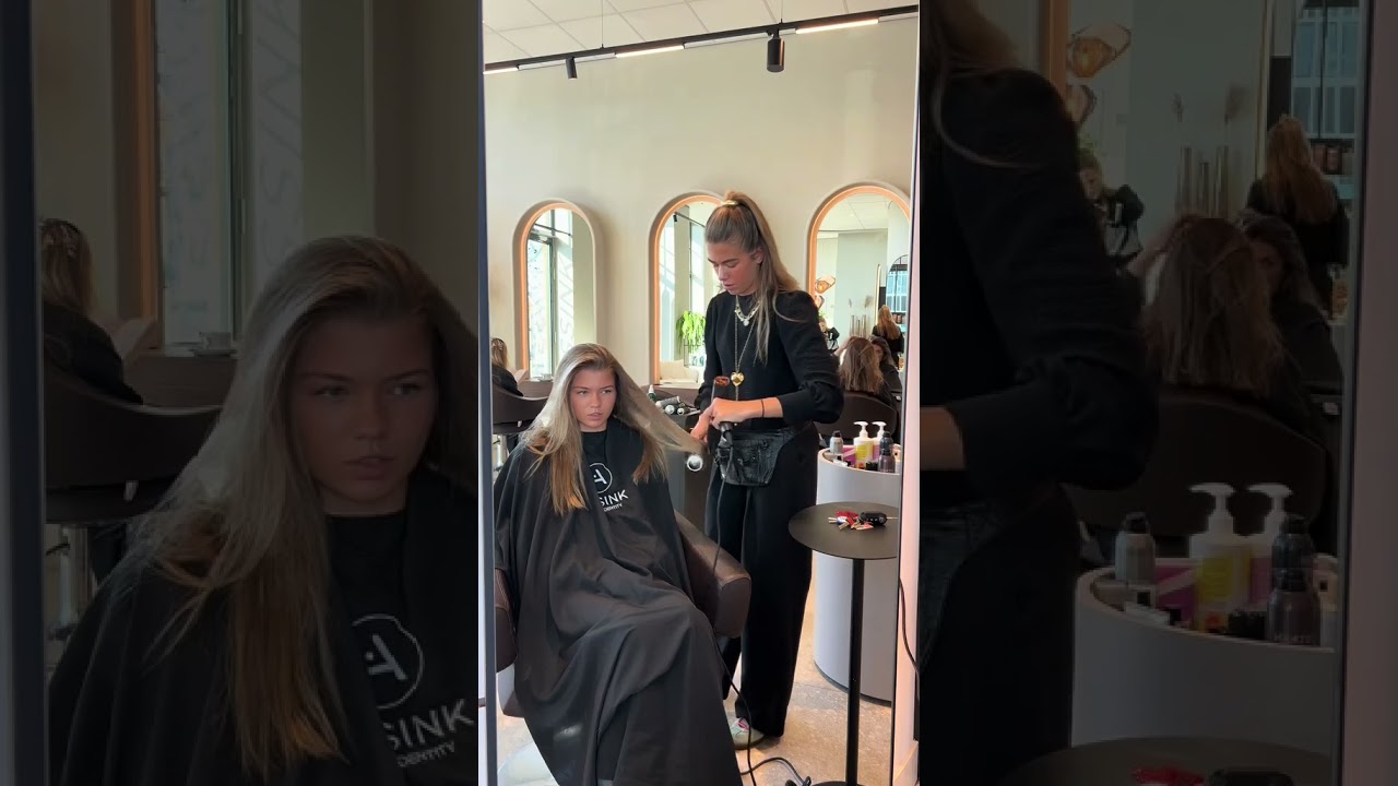 From blond to bronde 🤎🫶🏻 @TessMarkelo #assinkpureidentityweespersluis #halfhairstyle