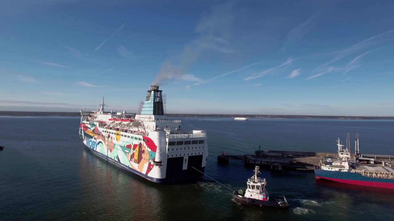 Passenger ferry 