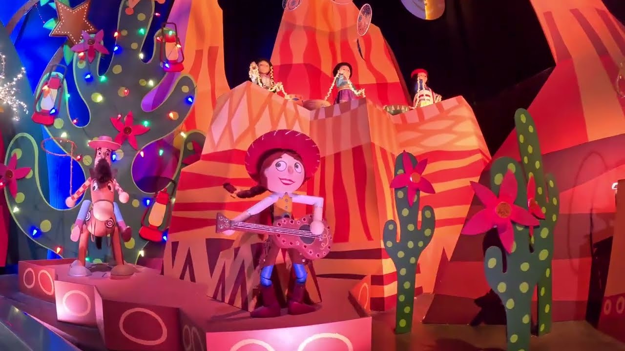 12/21/2025: Disneyland Park - "it's a small world" Holiday